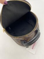 LOUIS VUITTON – Image 2