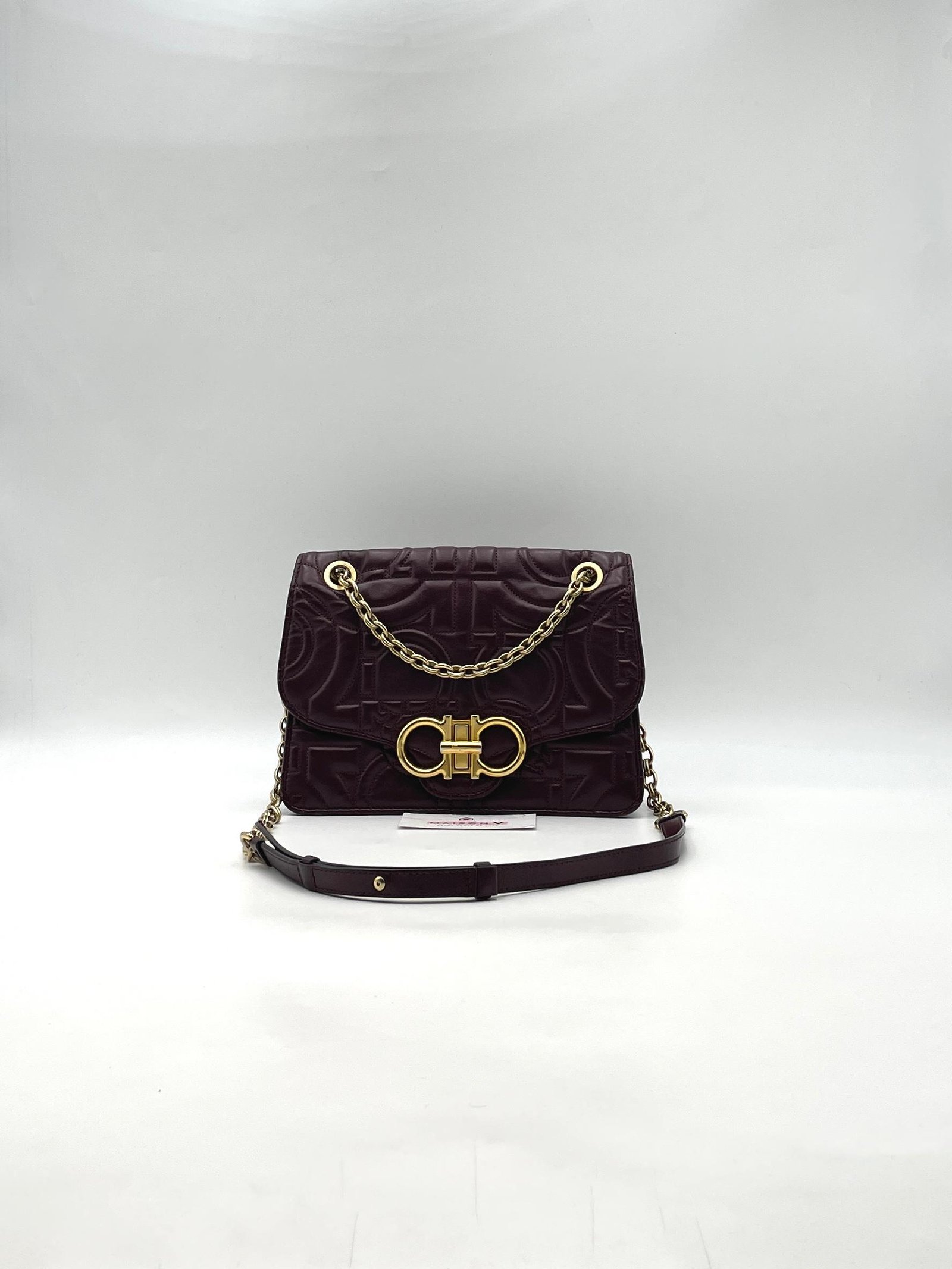 WhatsApp Image 2025-09-22 at 13.47.29 FERRAGAMO – Image 1