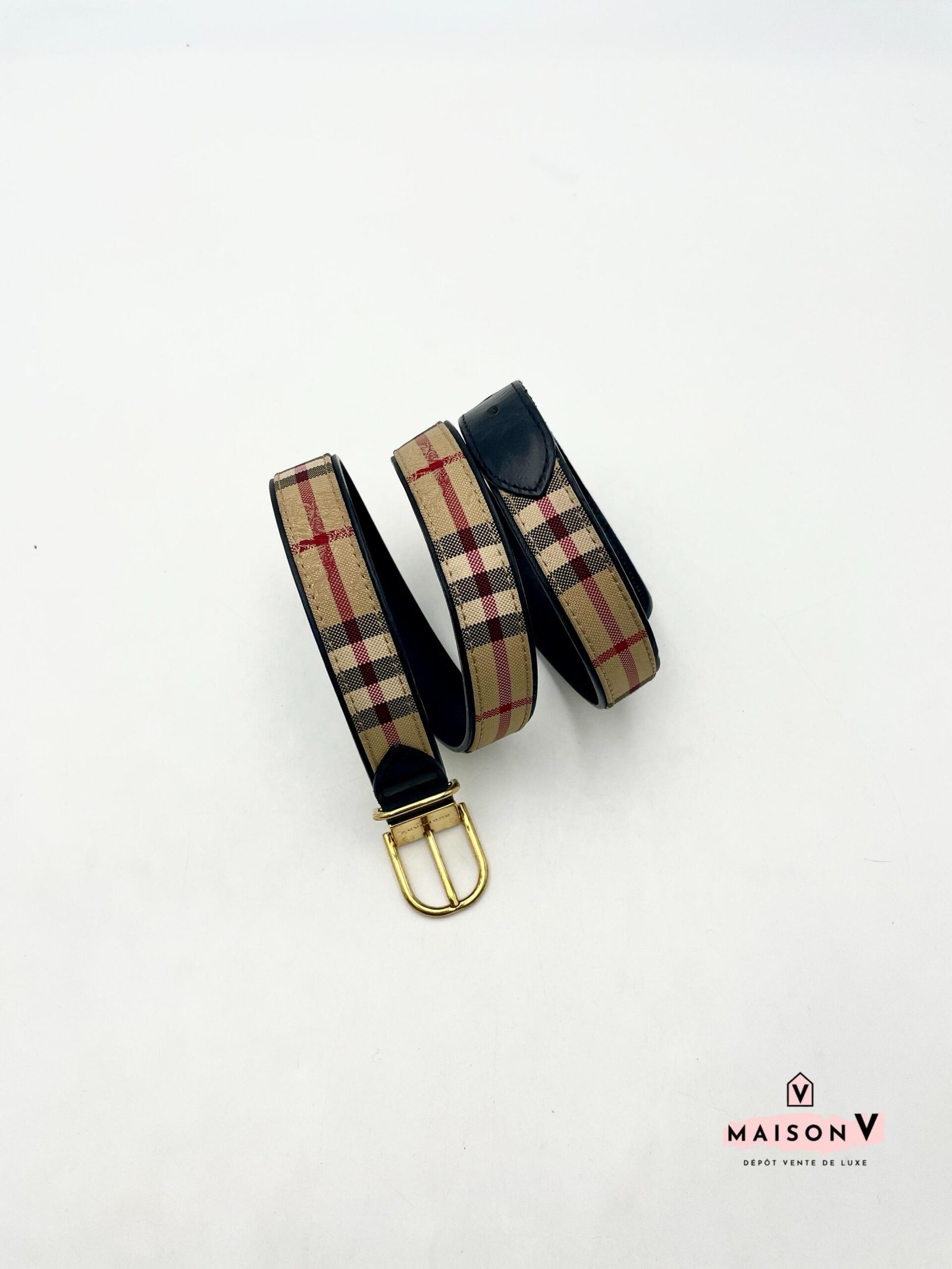 WhatsApp Image 2025-09-24 at 12.38.48 BURBERRY – Image 1