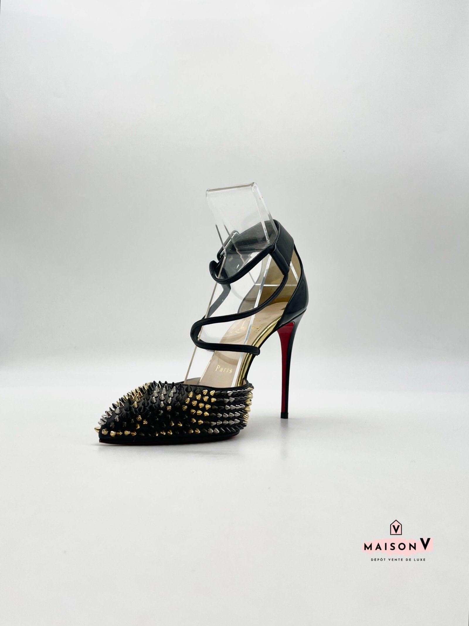 WhatsApp Image 2025-10-07 at 14.18.18 LOUBOUTIN – Image 1