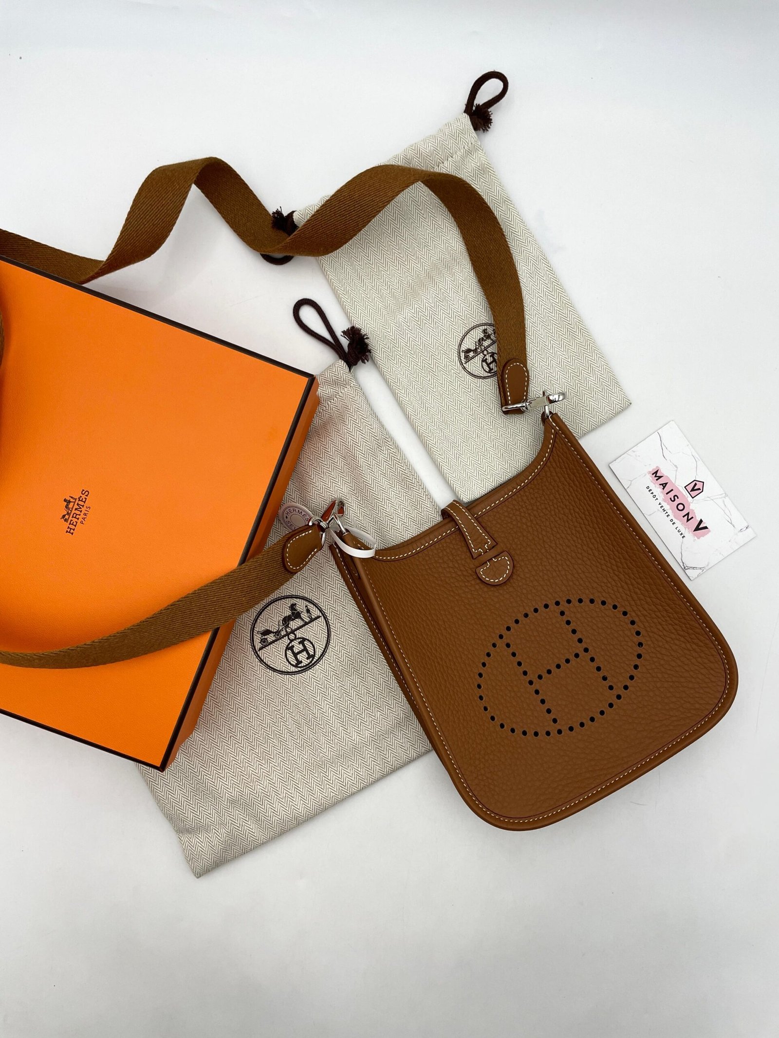 WhatsApp Image 2025-10-16 at 15.40.25 HERMES – Image 1