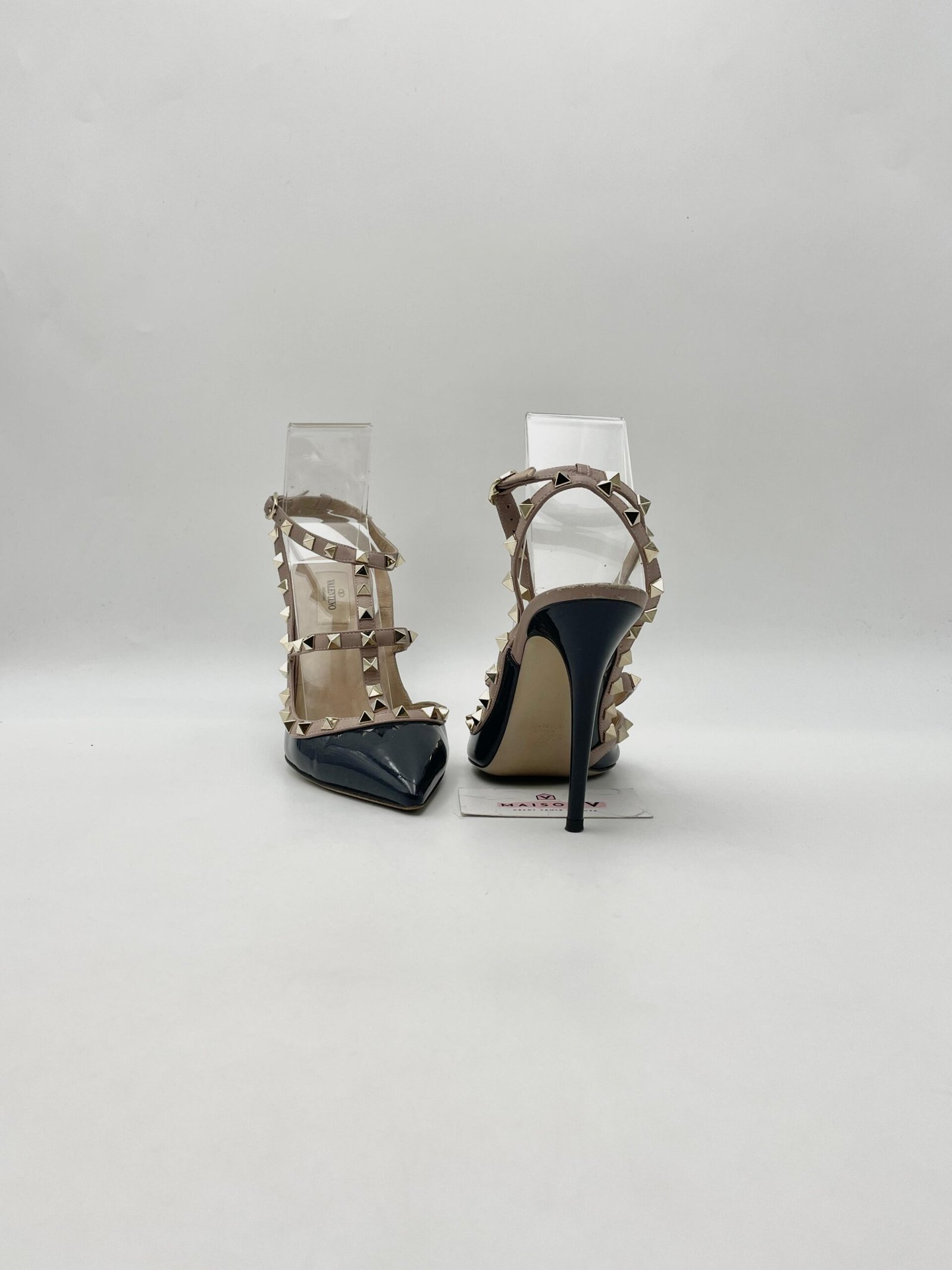 WhatsApp Image 2025-10-21 at 14.40.02 VALENTINO – Image 1