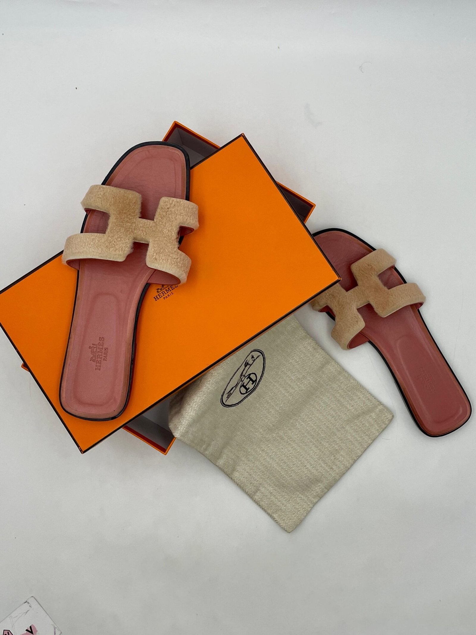 WhatsApp Image 2025-10-21 at 14.43.54 HERMES – Image 1