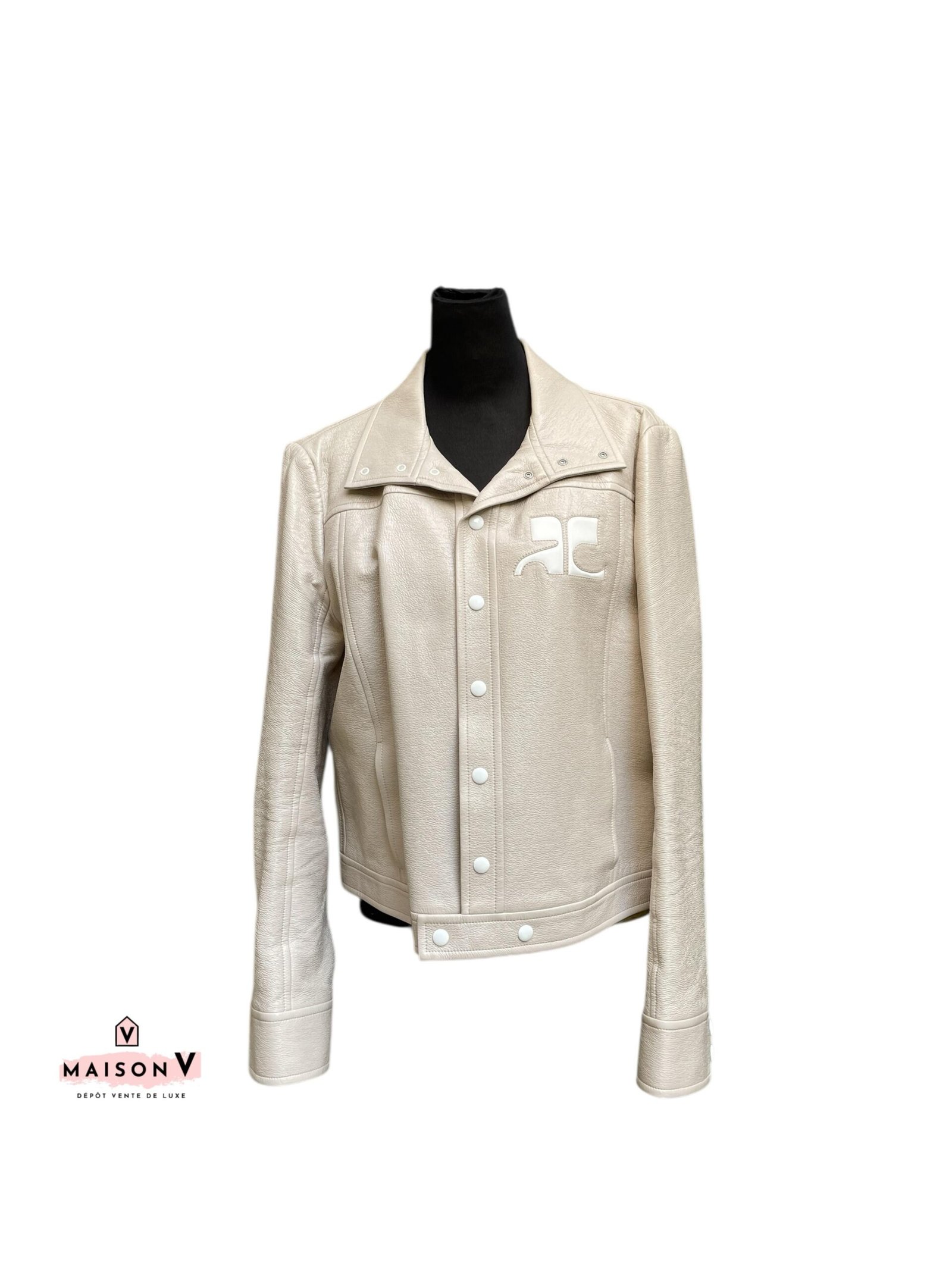 WhatsApp Image 2025-10-16 at 17.46.44 COURREGES – Image 1