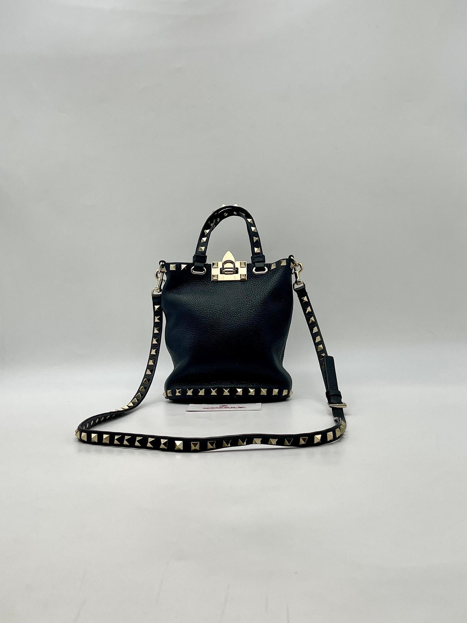 WhatsApp Image 2025-11-17 at 17.11.53 (2) VALENTINO – Image 1