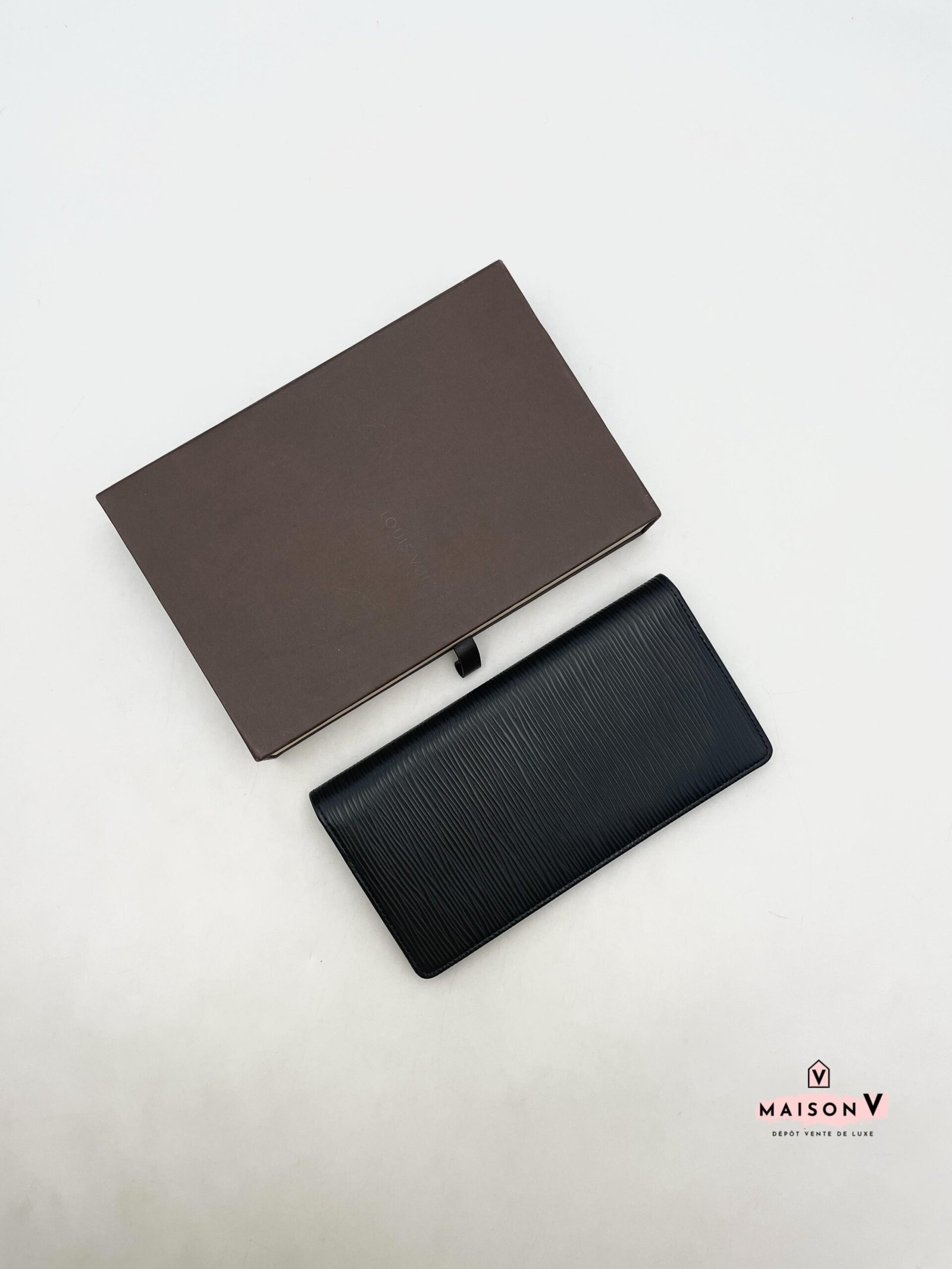 WhatsApp Image 2025-12-03 at 09.59.03 LOUIS VUITTON – Image 1