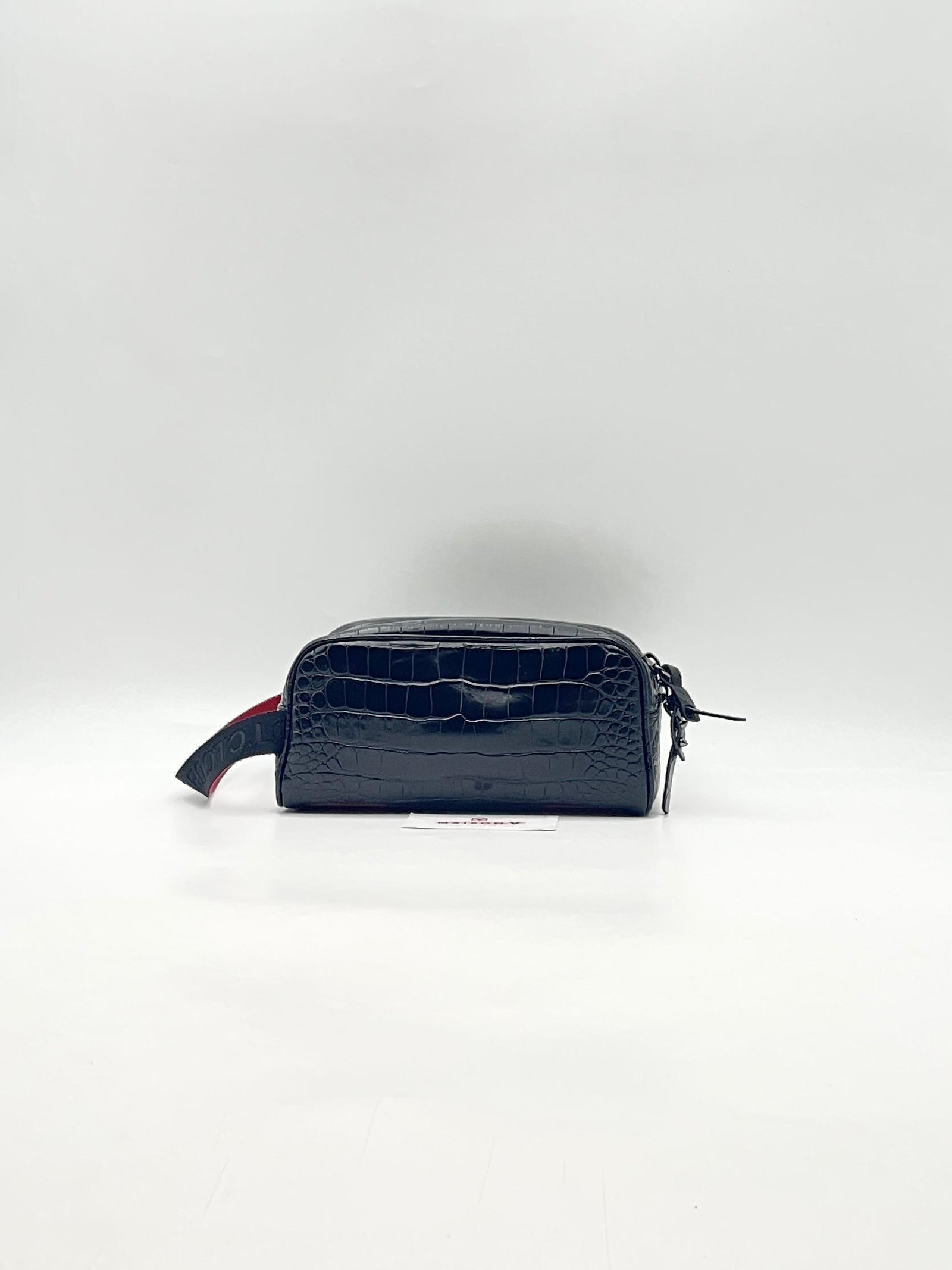 WhatsApp Image 2025-12-03 at 11.08.23 (2) LOUBOUTIN – Image 1