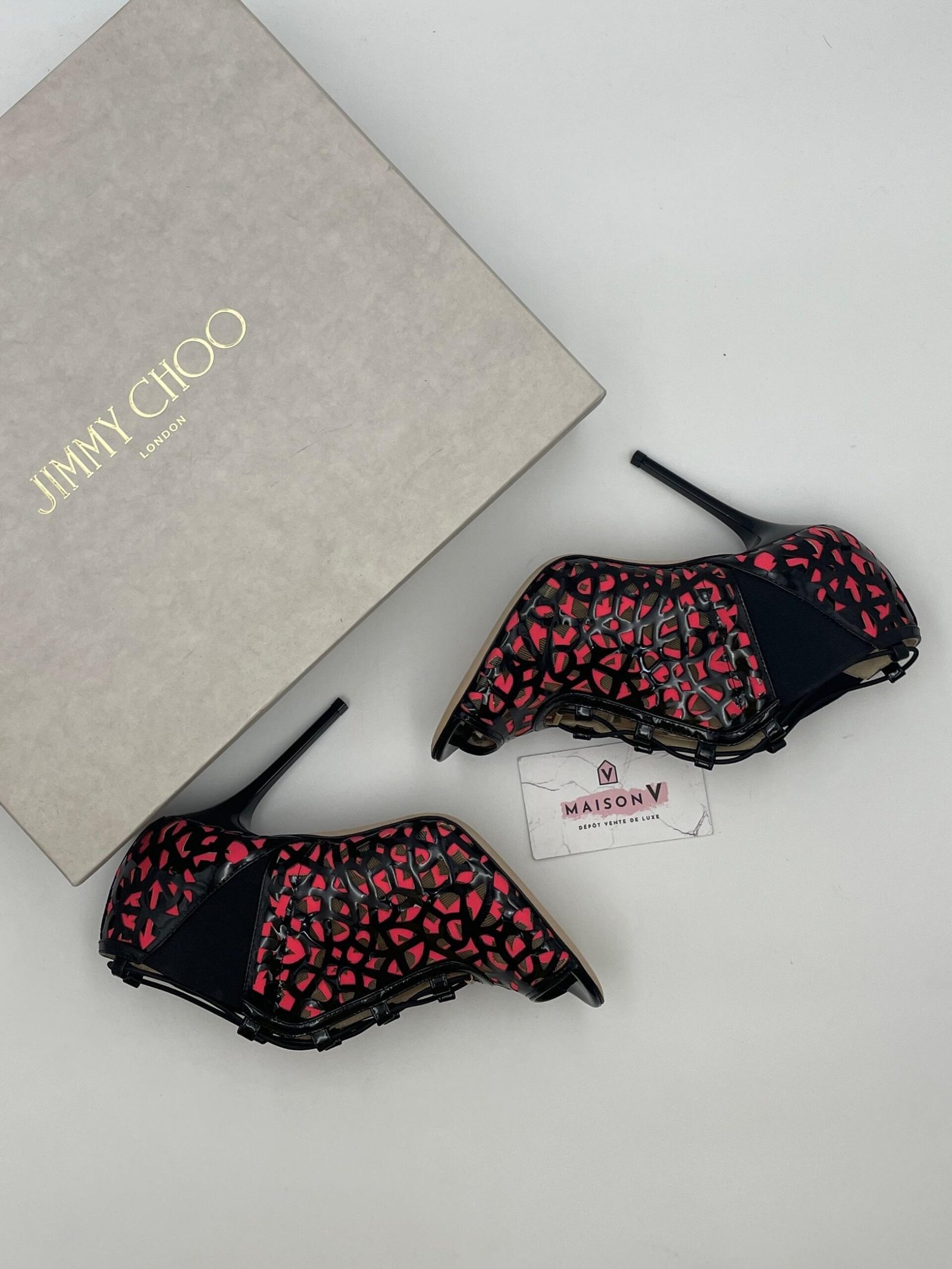 WhatsApp Image 2026-02-06 at 17.14.11 JIMMY CHOO – Image 1