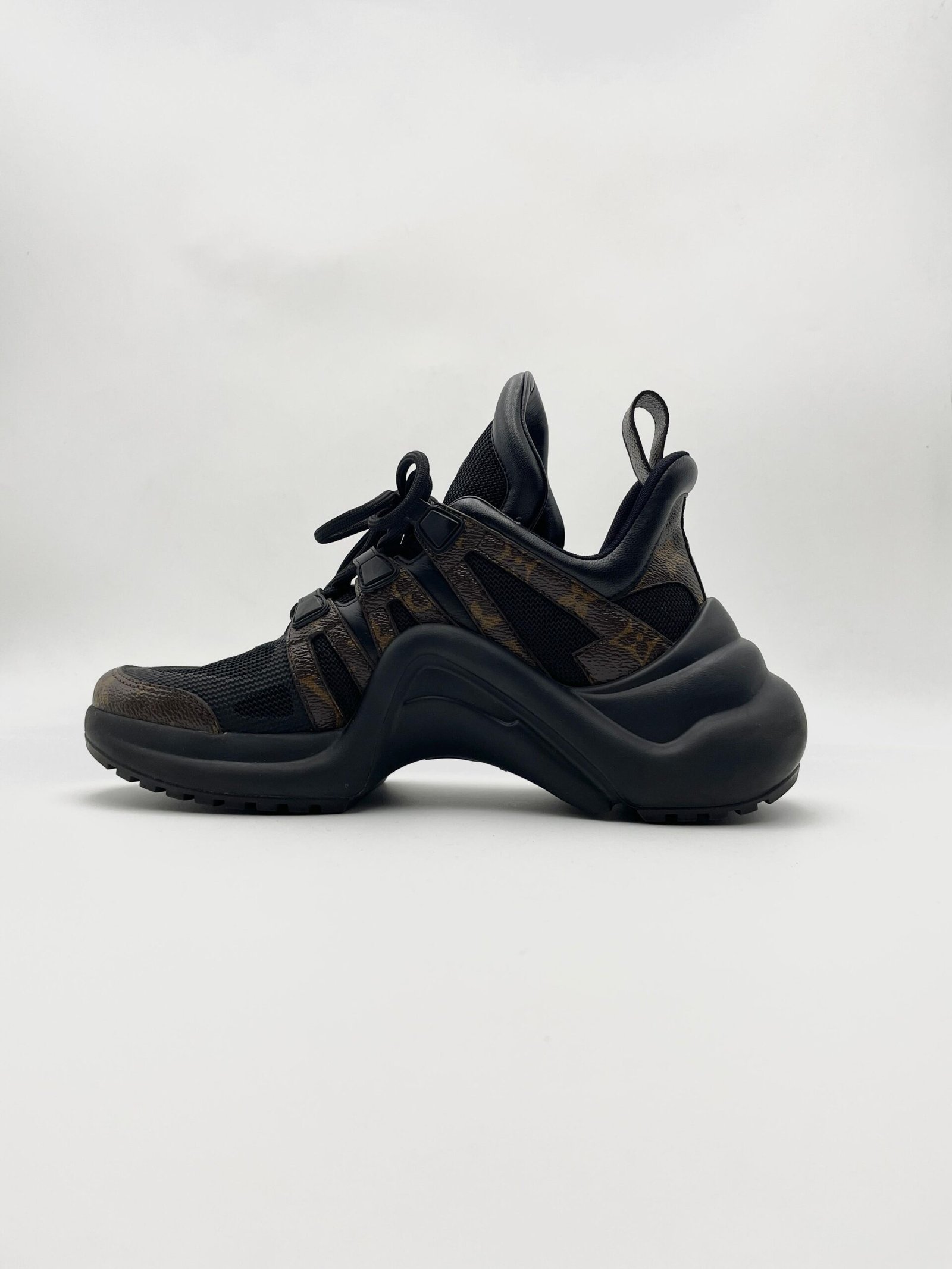 WhatsApp Image 2026-02-17 at 18.02.06 (1) LOUIS VUITTON – Image 1