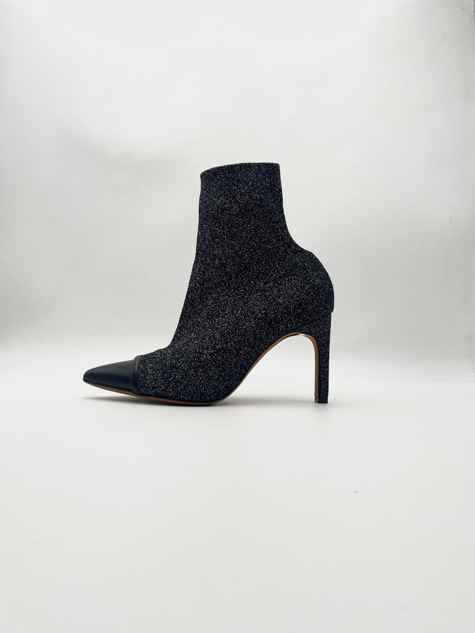 WhatsApp Image 2026-02-27 at 12.33.53 (4) GIVENCHY – Image 1