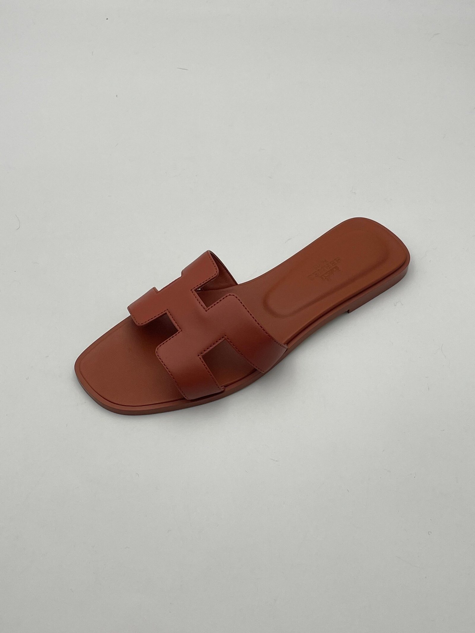 WhatsApp Image 2026-02-28 at 12.48.37 HERMES – Image 1