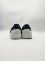 GIVENCHY – Image 2