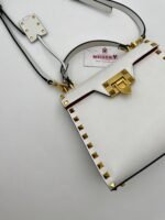 VALENTINO – Image 3