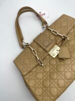 DIOR – Image 3