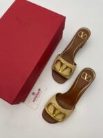 VALENTINO – Image 4