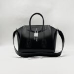 GIVENCHY
