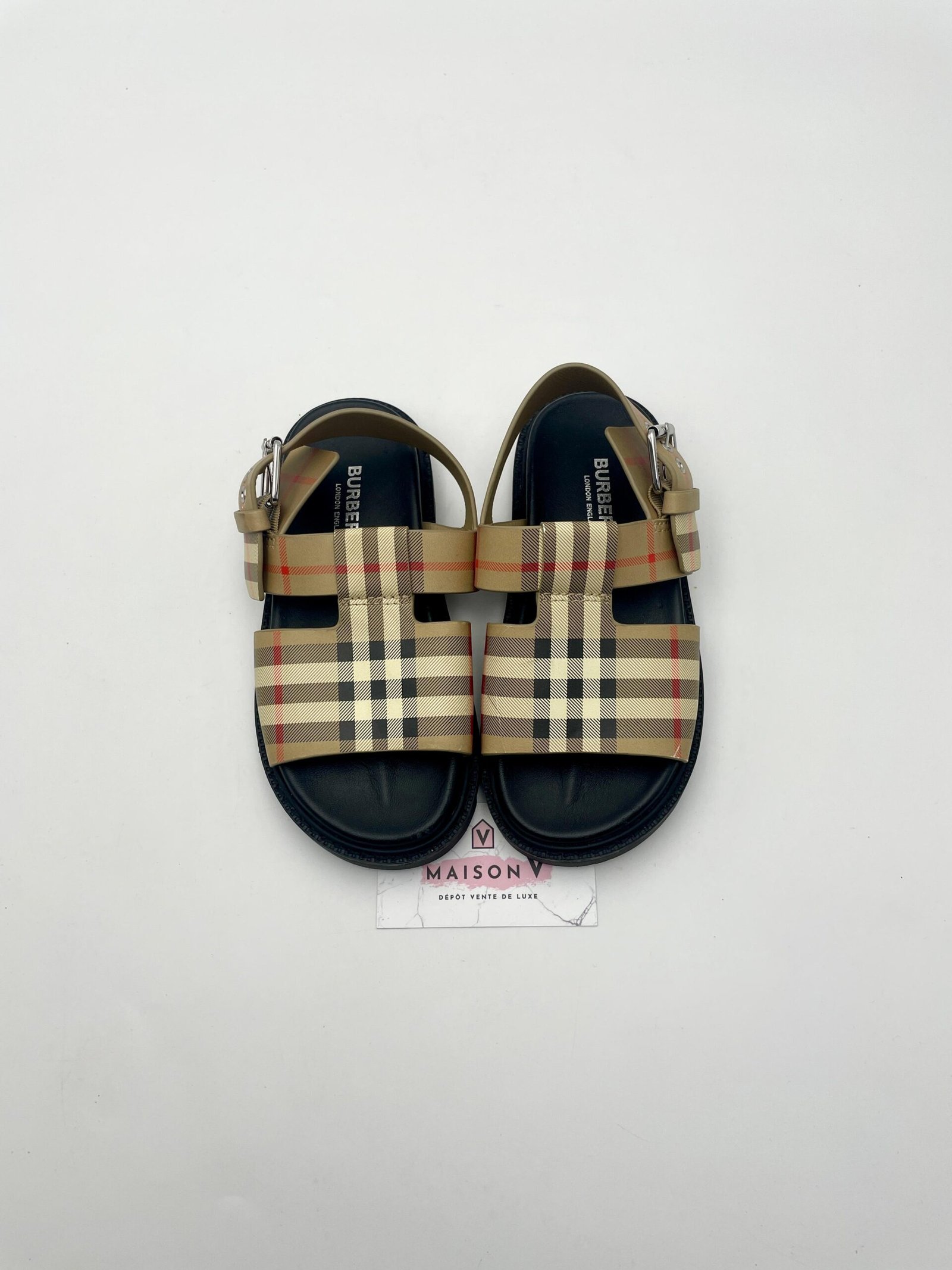 WhatsApp Image 2026-06-16 at 17.48.46 BURBERRY – Image 1