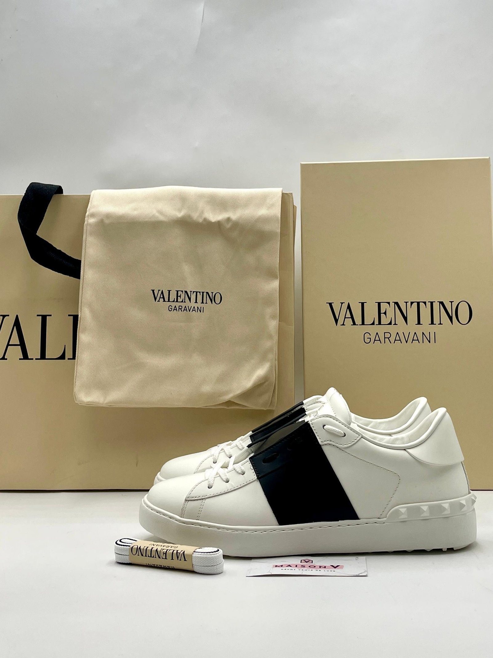 WhatsApp Image 2026-10-06 at 18.16.56 VALENTINO – Image 1