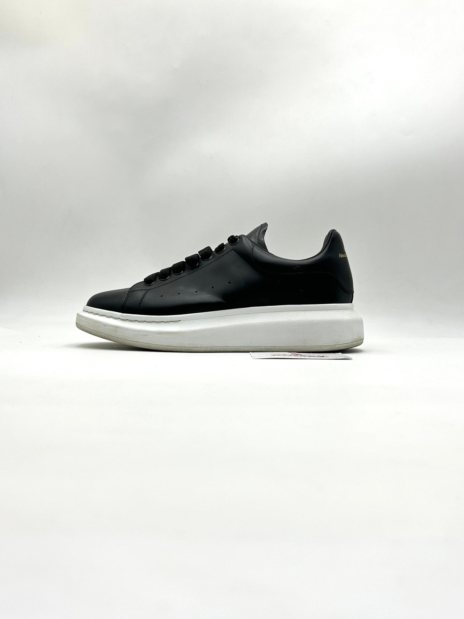 WhatsApp Image 2026-10-20 at 13.22.52 ALEXANDER MCQUEEN – Image 1